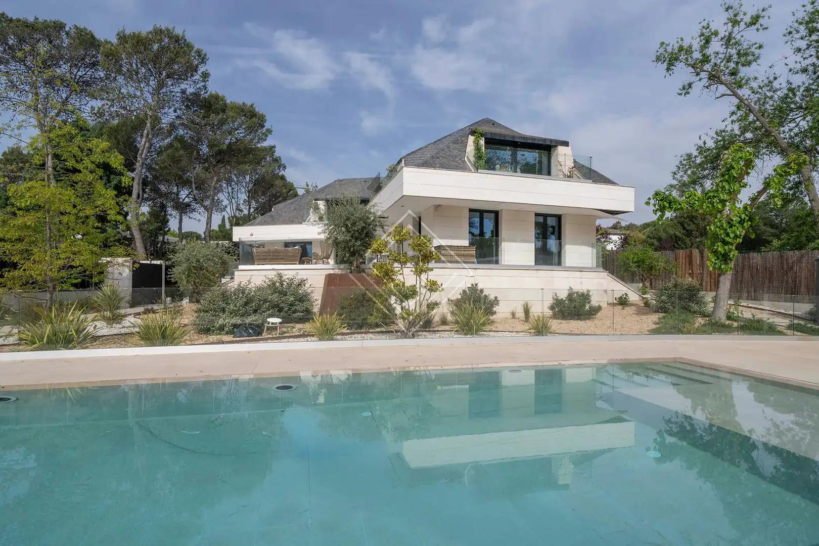Casa amb piscina en venda a Las Lomas