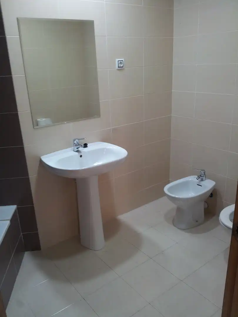 Bathroom of Flat for sale in Barcelona  with Heating, Parquet flooring and Oven