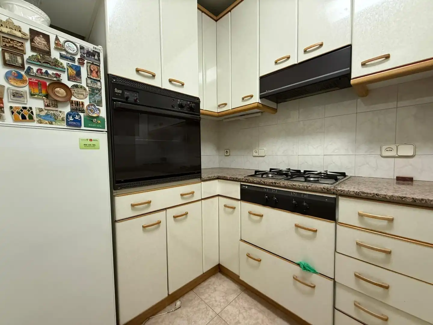 Cuina de Pis en venda en Barcelona amb Aire condicionat, Calefacció i Parquet