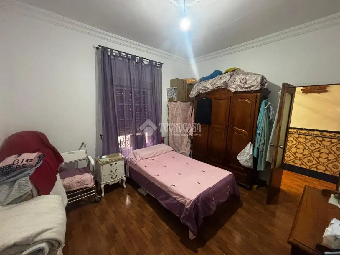 Casa aparellada amb terrassa en venda a Los Palacios y Villafranca, imagen 21