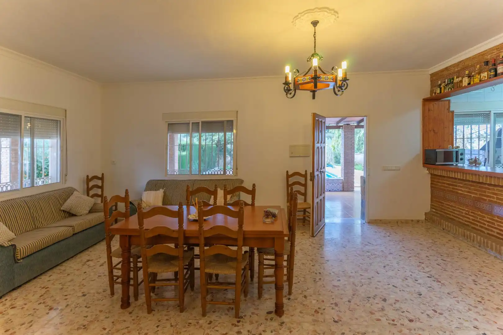 Comedor de Casa o chalet de alquiler en Alhaurín El Grande con Jardín privado, Terraza y Amueblado