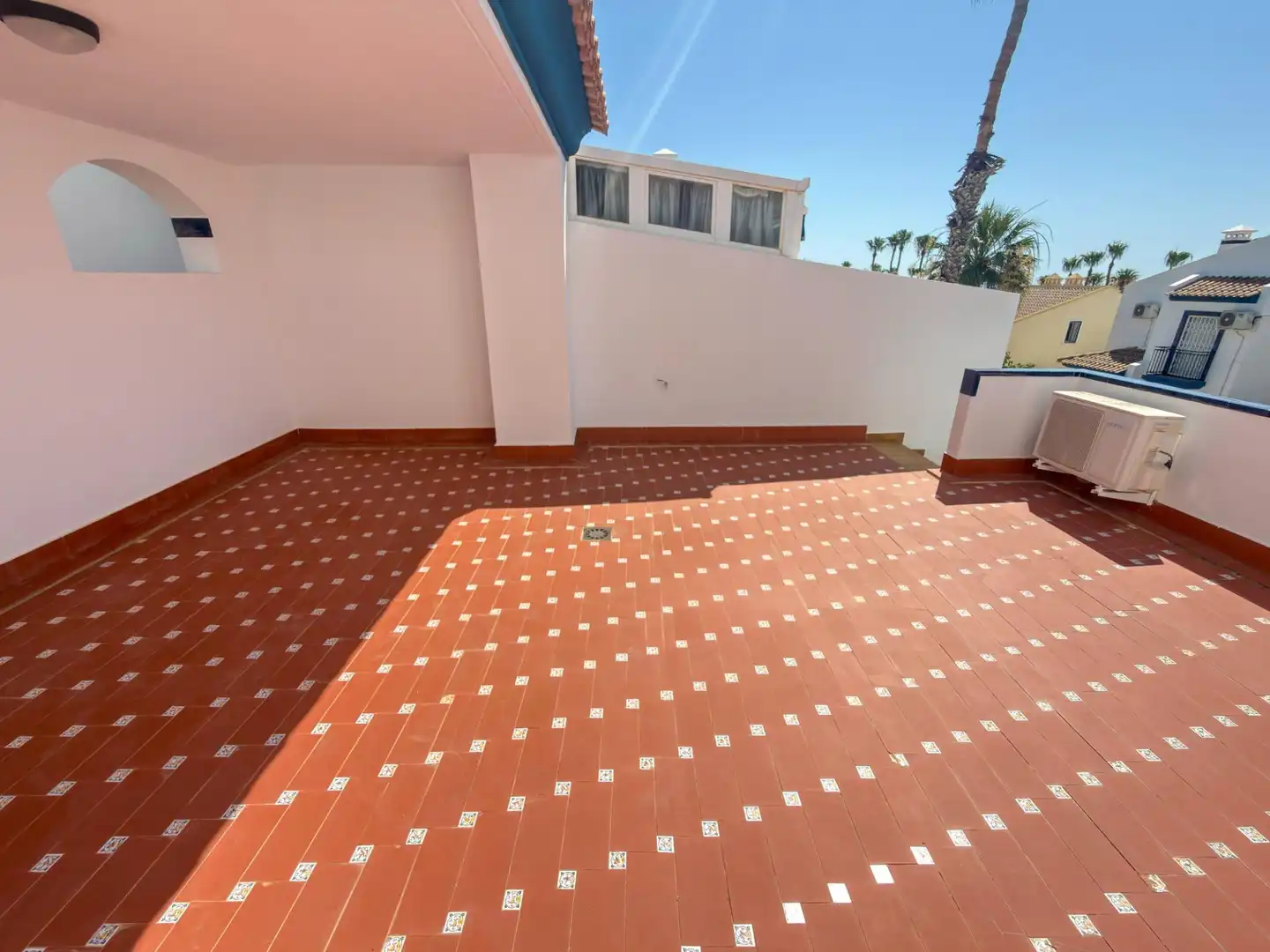 Terrassa de Casa adosada en venda en Orihuela amb Jardí privat, Terrassa i Moblat