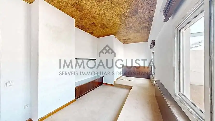 Pis en venda en Barcelona amb Parquet i Terrassa