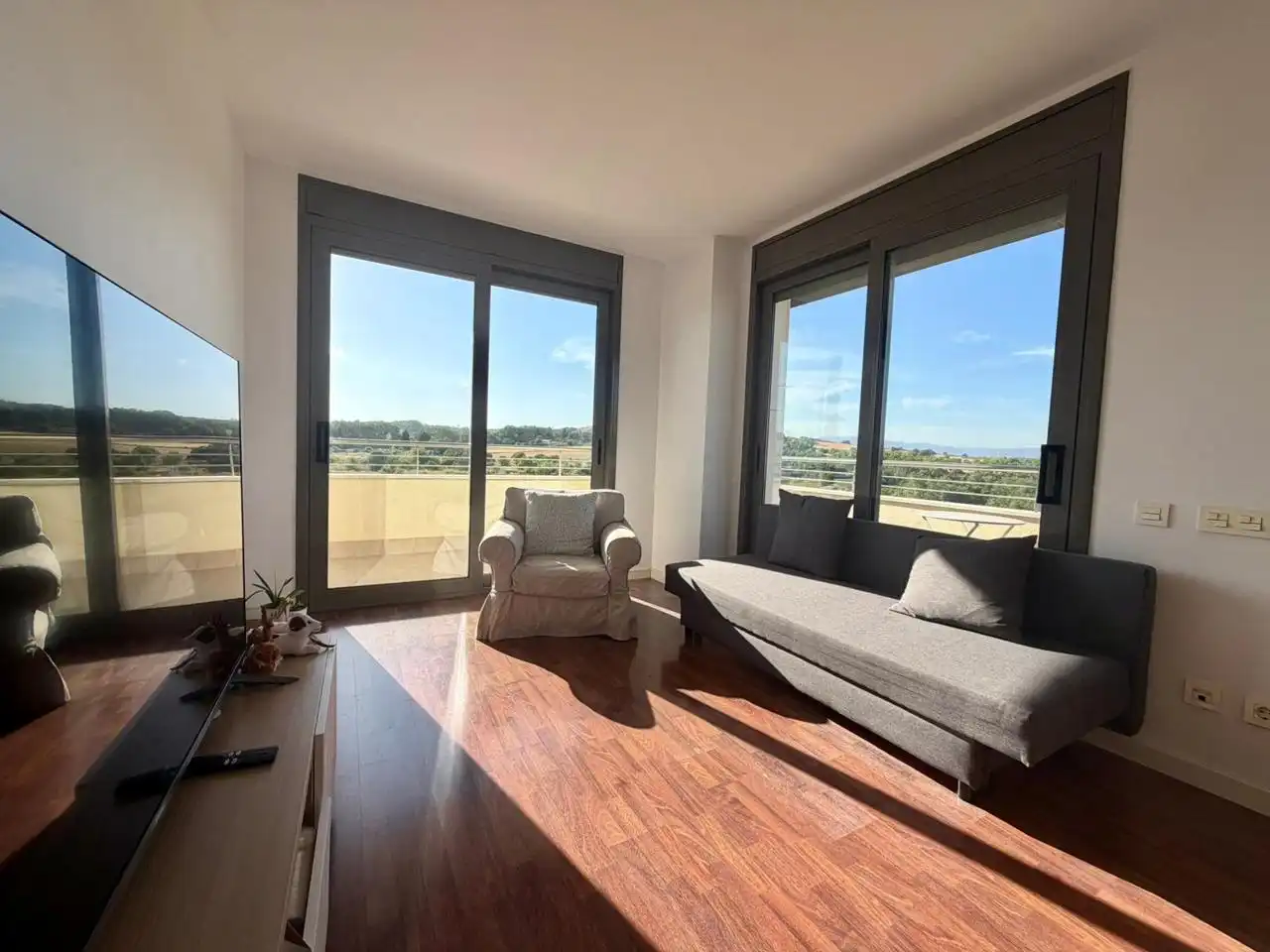 Sala de estar de Piso en venta en Montcada i Reixac con Aire acondicionado, Calefacción y Parquet