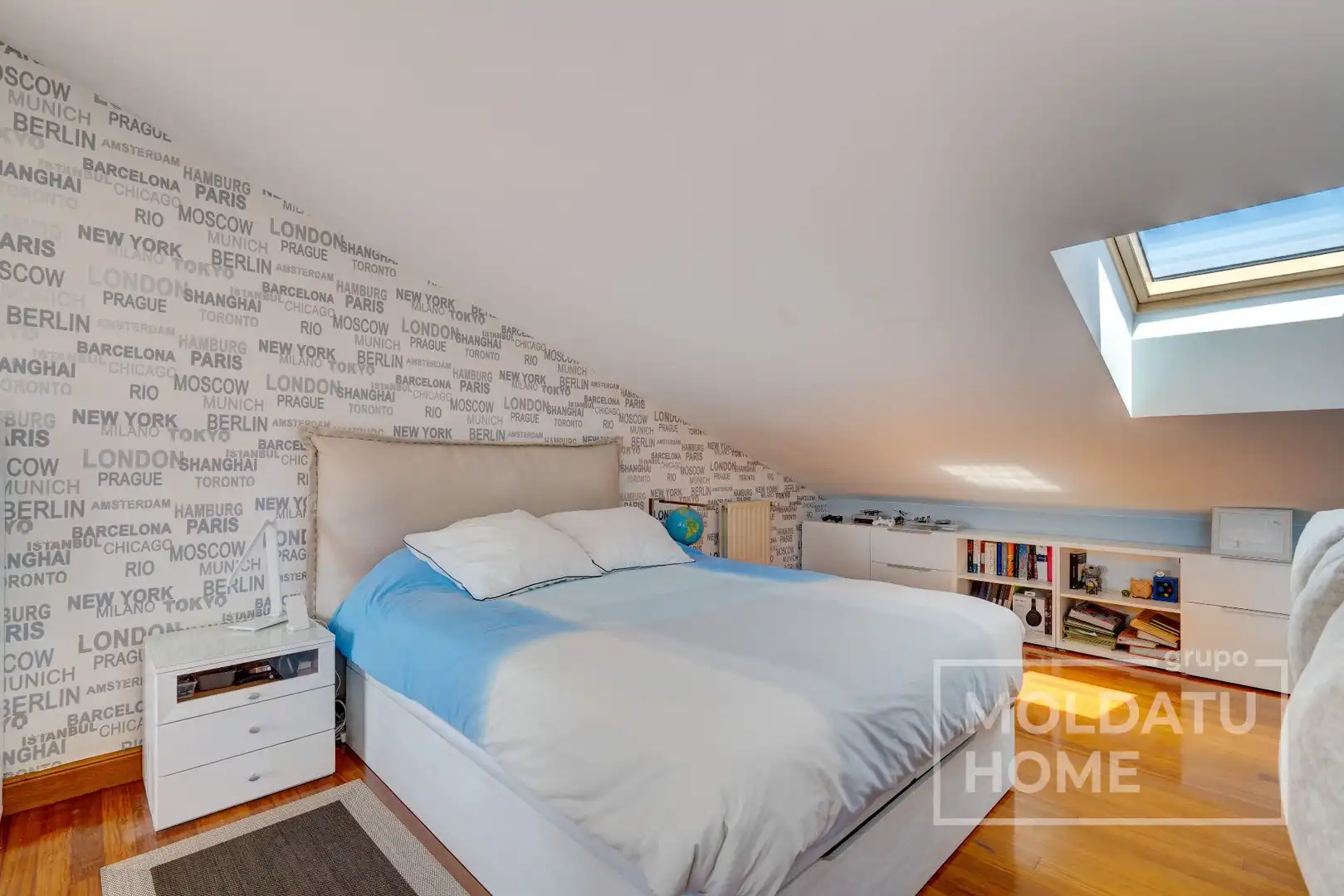 Bedroom of Detached homes for sale in Irun   with Heating, Private garden and Terrace