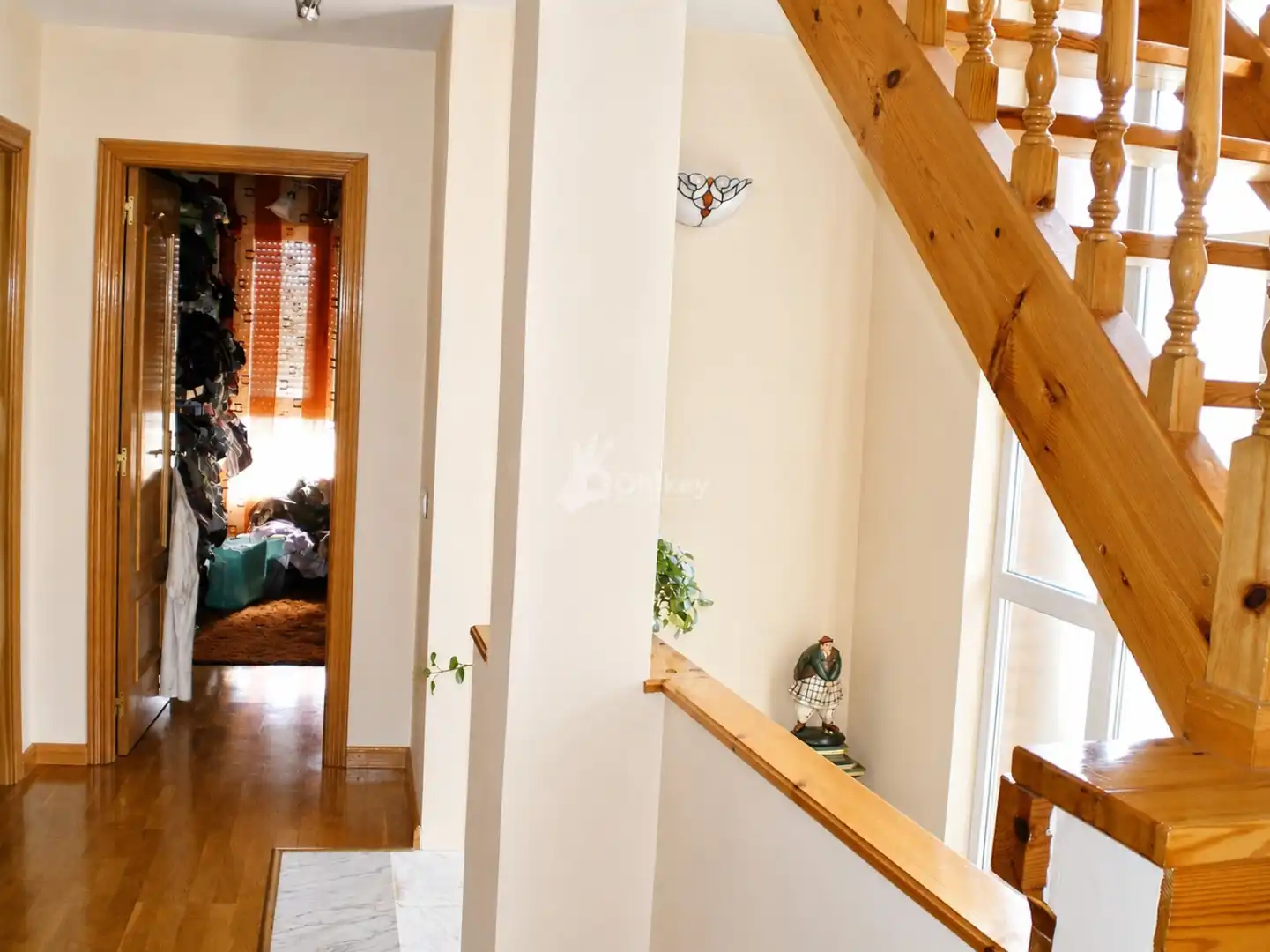 Casa o chalet en venta en Onzonilla con Calefacción, Parquet y Piscina