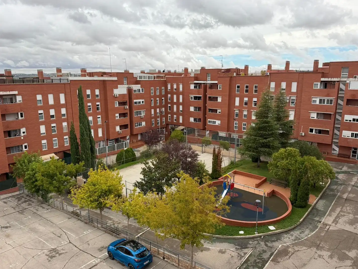 Exterior view of Attic for sale in Arganda del Rey  with Air Conditioner, Heating and Private garden