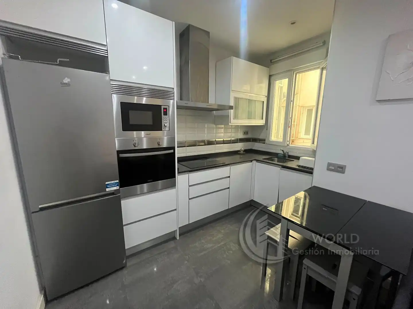Kitchen of Flat for rent in Madrid  with Air Conditioner, Heating and Furnished