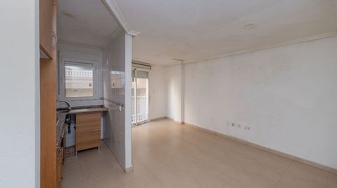 Foto 2 de Piso en venta en C/ Bergatín, Avenida Habaneras - Curva de Palangre, Torrevieja