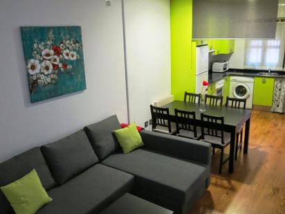 Sala d'estar de Dúplex de lloguer en  Zaragoza Capital amb Aire condicionat