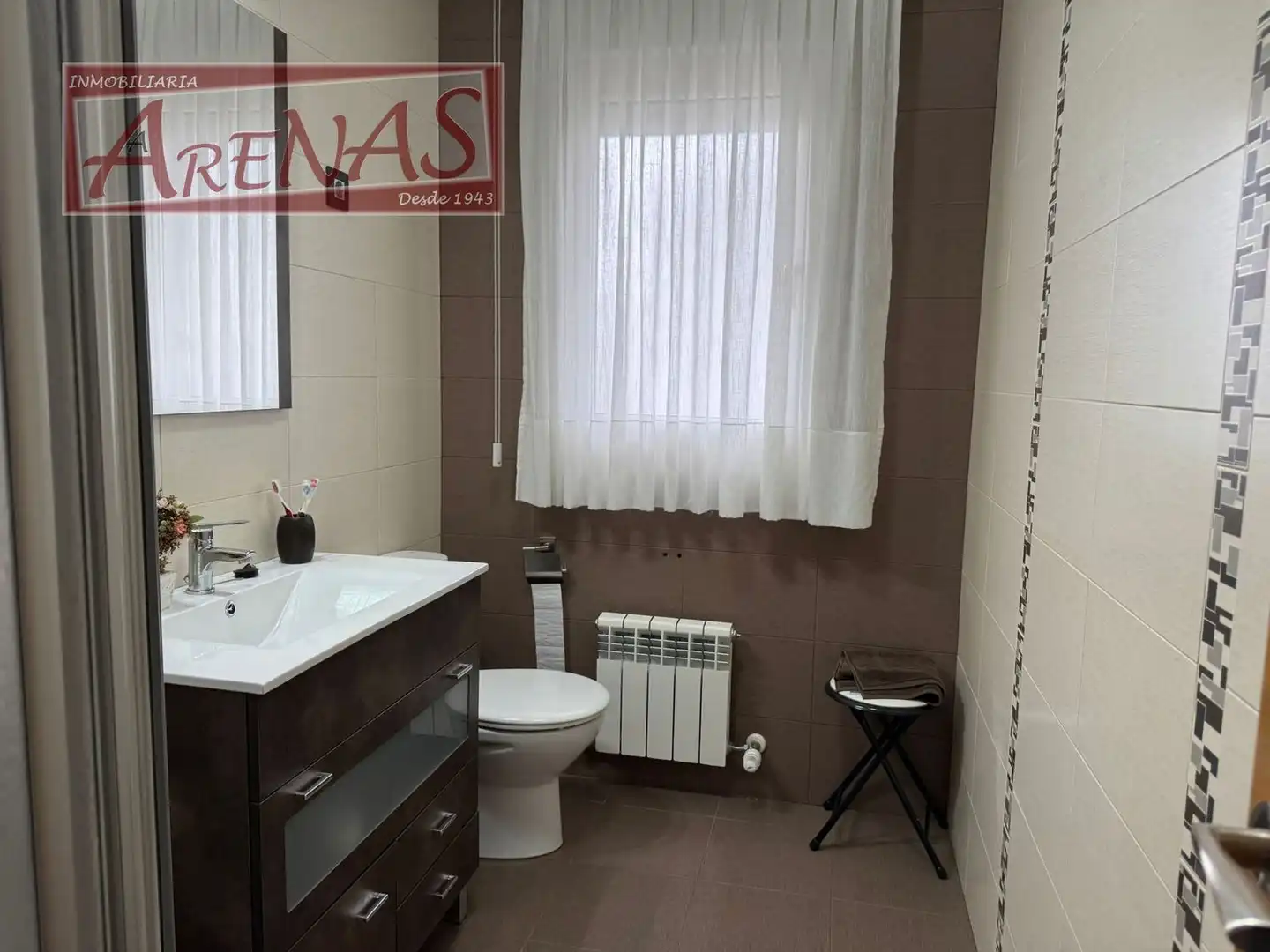 Baño de Piso en venta en Laredo con Calefacción, Jardín privado y Parquet