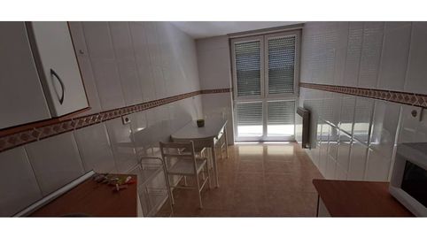 Foto 4 de Piso de alquiler en Calle Domingo Hergueta, Fuentecillas - S7 - S8, Burgos Capital