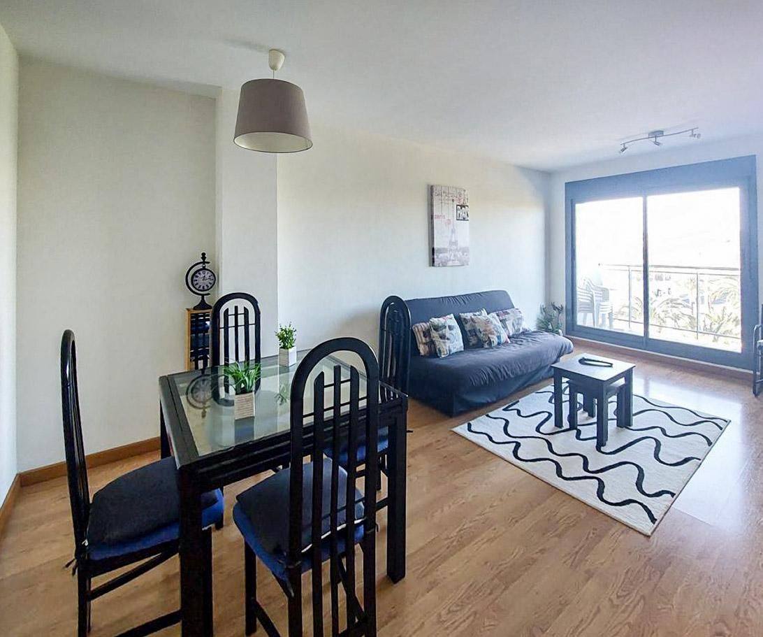 Living room of Flat for sale in Elche / Elx  with Air Conditioner, Terrace and Furnished