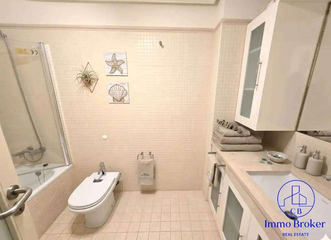 Badezimmer von Dachboden zum Verkauf in Puerto de Santiago