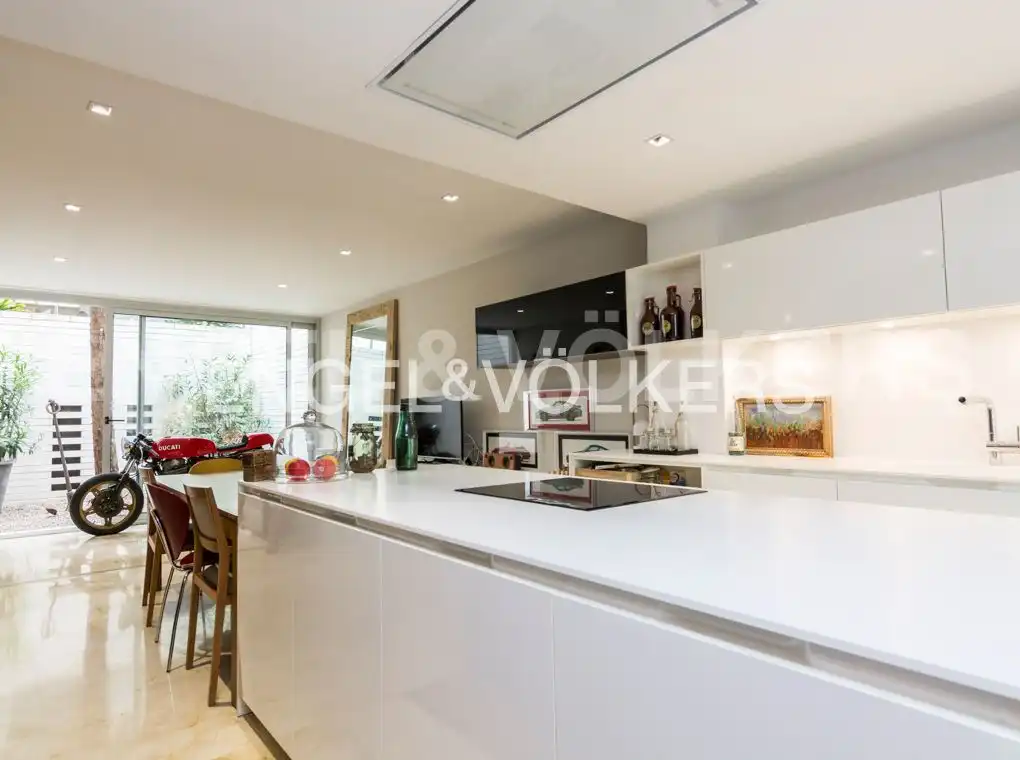Kitchen of Houses for sale in Barcelona  with Air Conditioner, Heating and Private garden