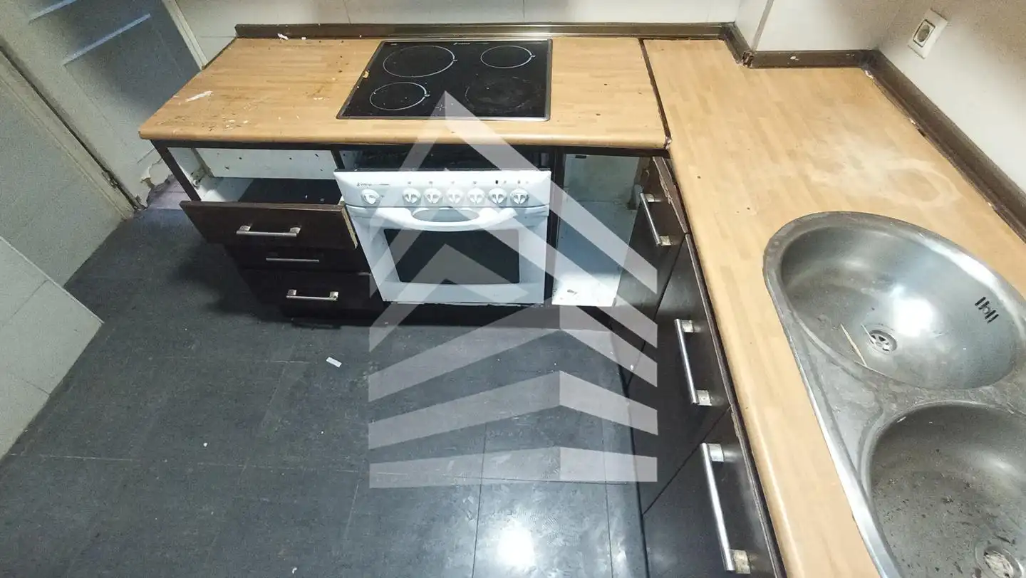 Küche von Wohnung zum Verkauf in Barcelona mit Heizung und Balkon