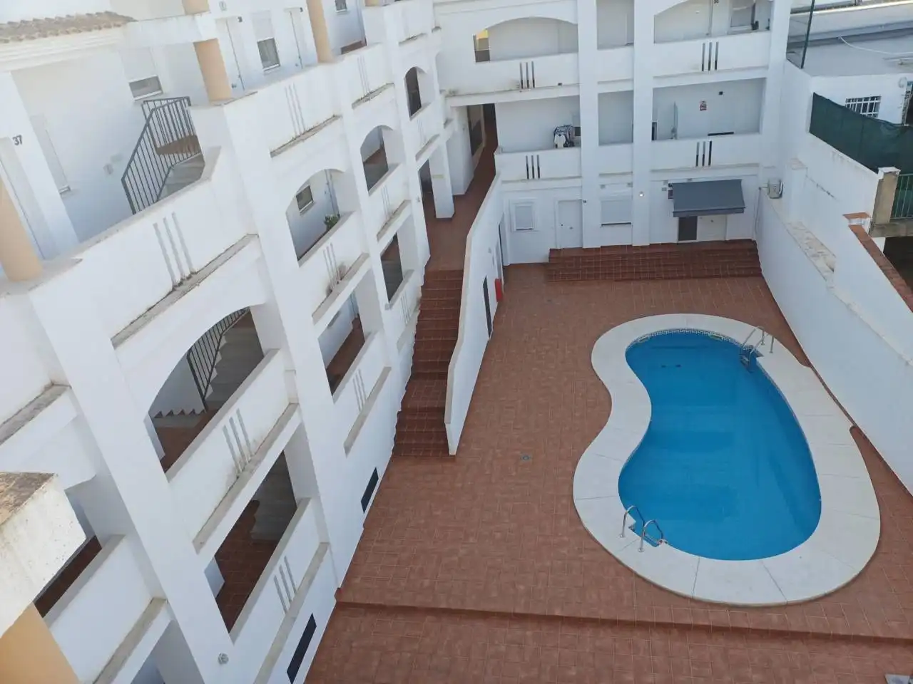 Piscina de Piso en venta en Gibraleón con Trastero y Piscina comunitaria