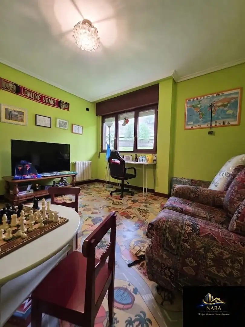 Living room of Houses for sale in Torrelavega   with Heating, Private garden and Parquet flooring