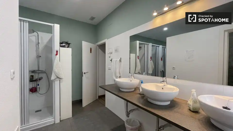 Room in Gaztambide