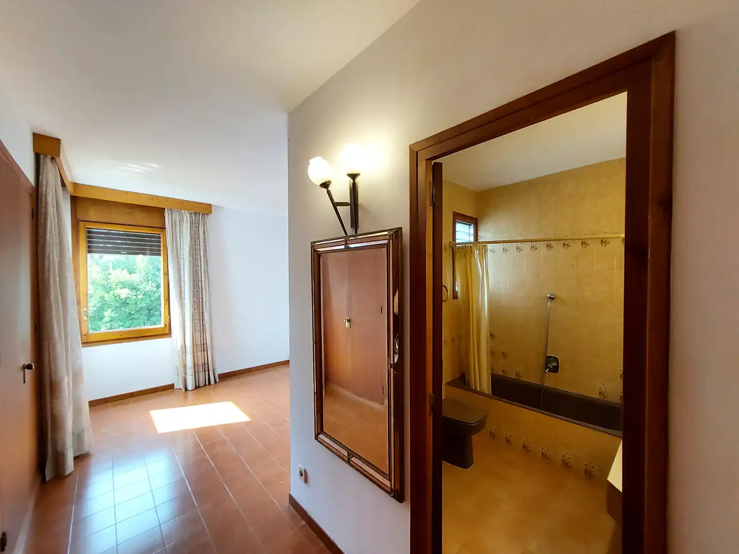 Bathroom of Houses for sale in El Vendrell  with Private garden, Terrace and Storage room