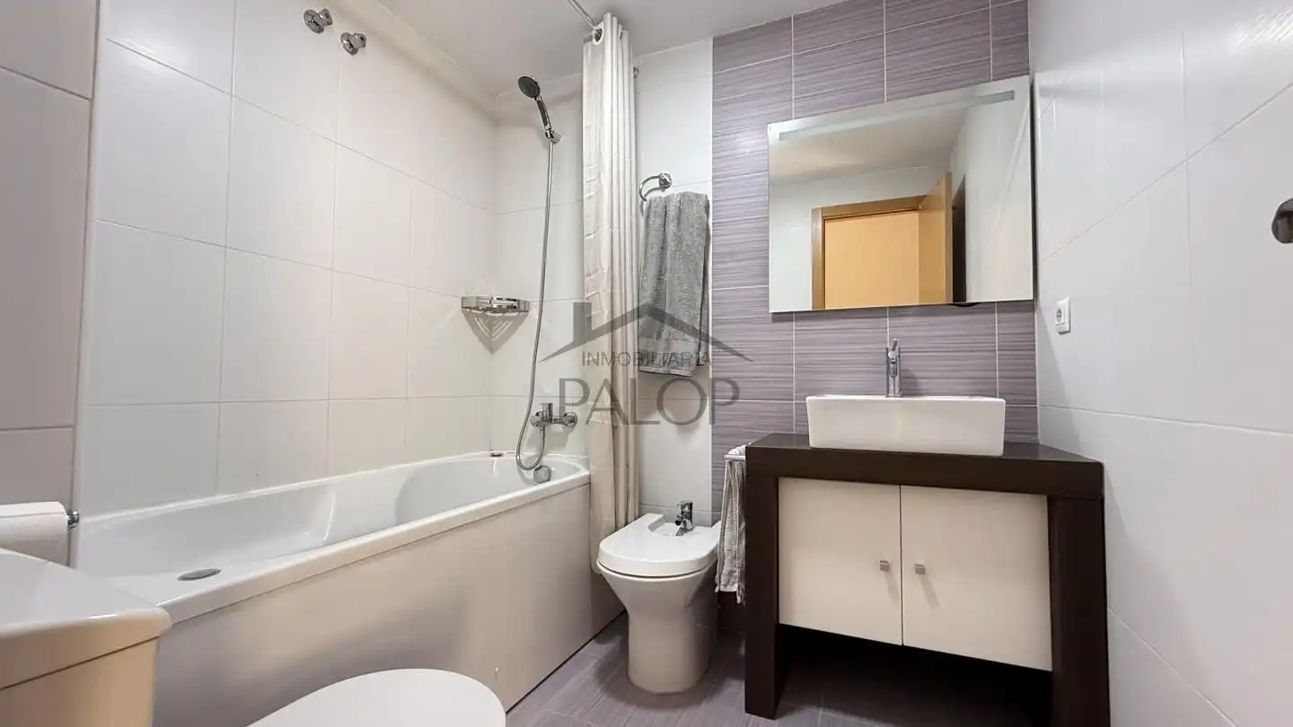 Badezimmer von Maisonette zum Verkauf in La Pobla Llarga mit Klimaanlage und Terrasse