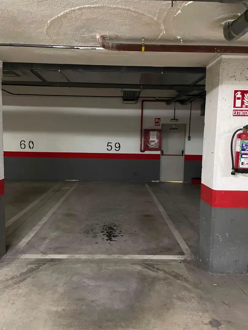 Parking de Piso en venta en Yebes con Aire acondicionado, Calefacción y Jardín privado