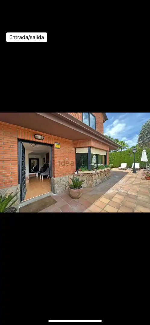 Exterior view of Detached homes for rent in La Navata