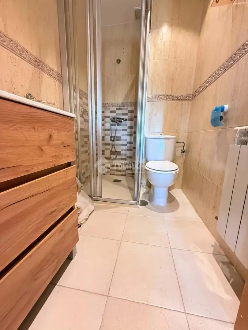 Bany de Pis de lloguer en Getafe amb Aire condicionat i Calefacció