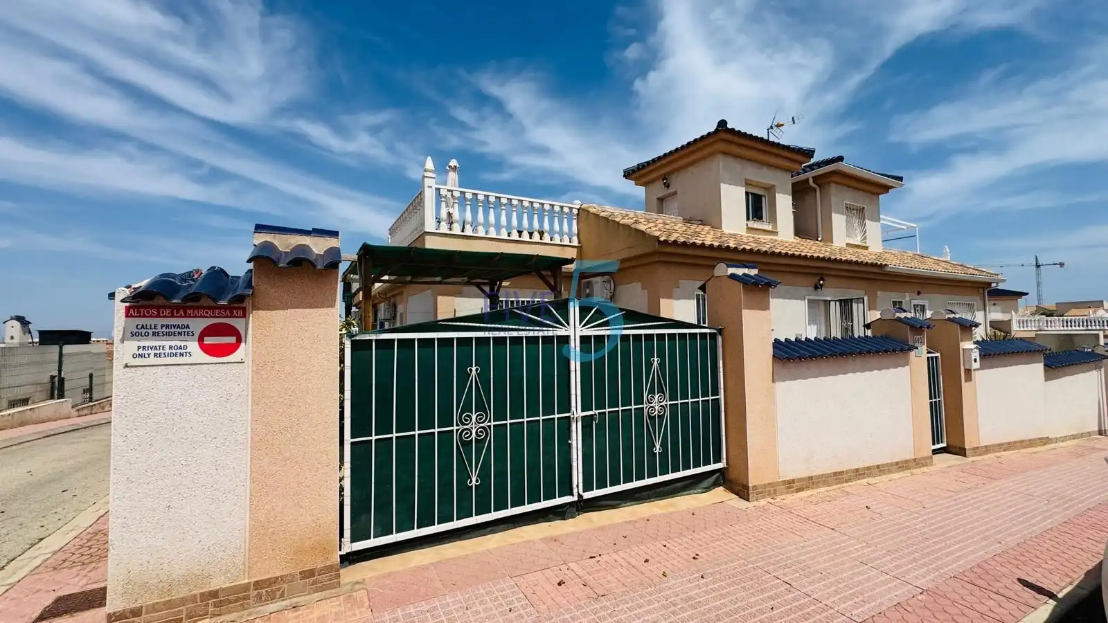 Casa adosada en venta en Rojales Hills - Rosa Bugalows