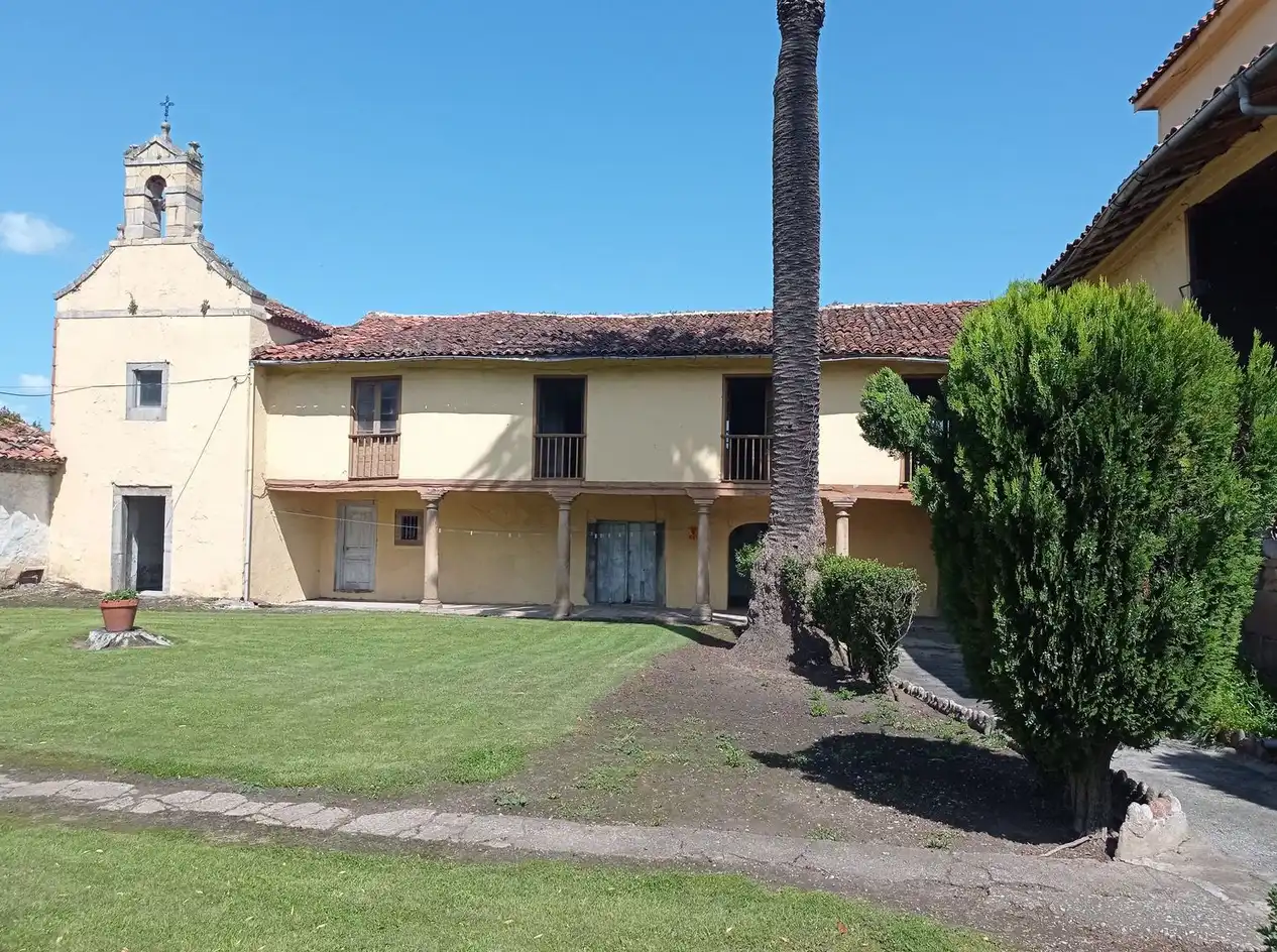 Vista exterior de Edifici en venda en Carreño