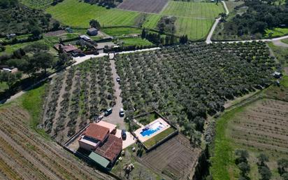 Jardí de Finca rústica en venda en Garriguella amb Calefacció, Jardí privat i Terrassa