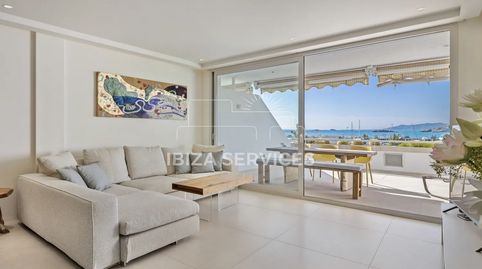 Apartamento de Lujo en Primera Línea de Mar con Vistas al Mar en Alquiler en Botafoch