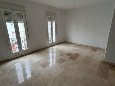 Pis amb balcó en venda a Rute