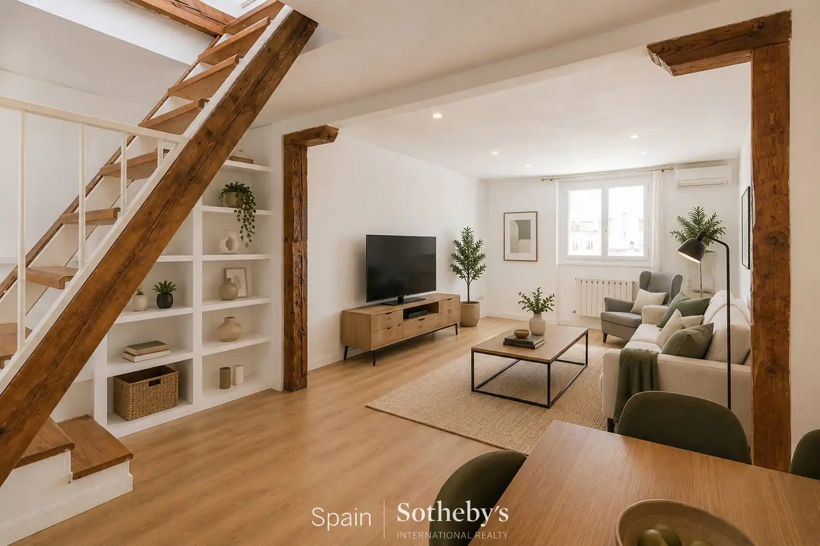 Living room of Attic for sale in Madrid  with Air Conditioner, Heating and Terrace
