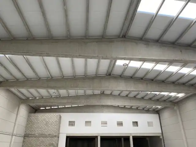 Außenansicht von Fabrikhallen zur Miete in Montblanc