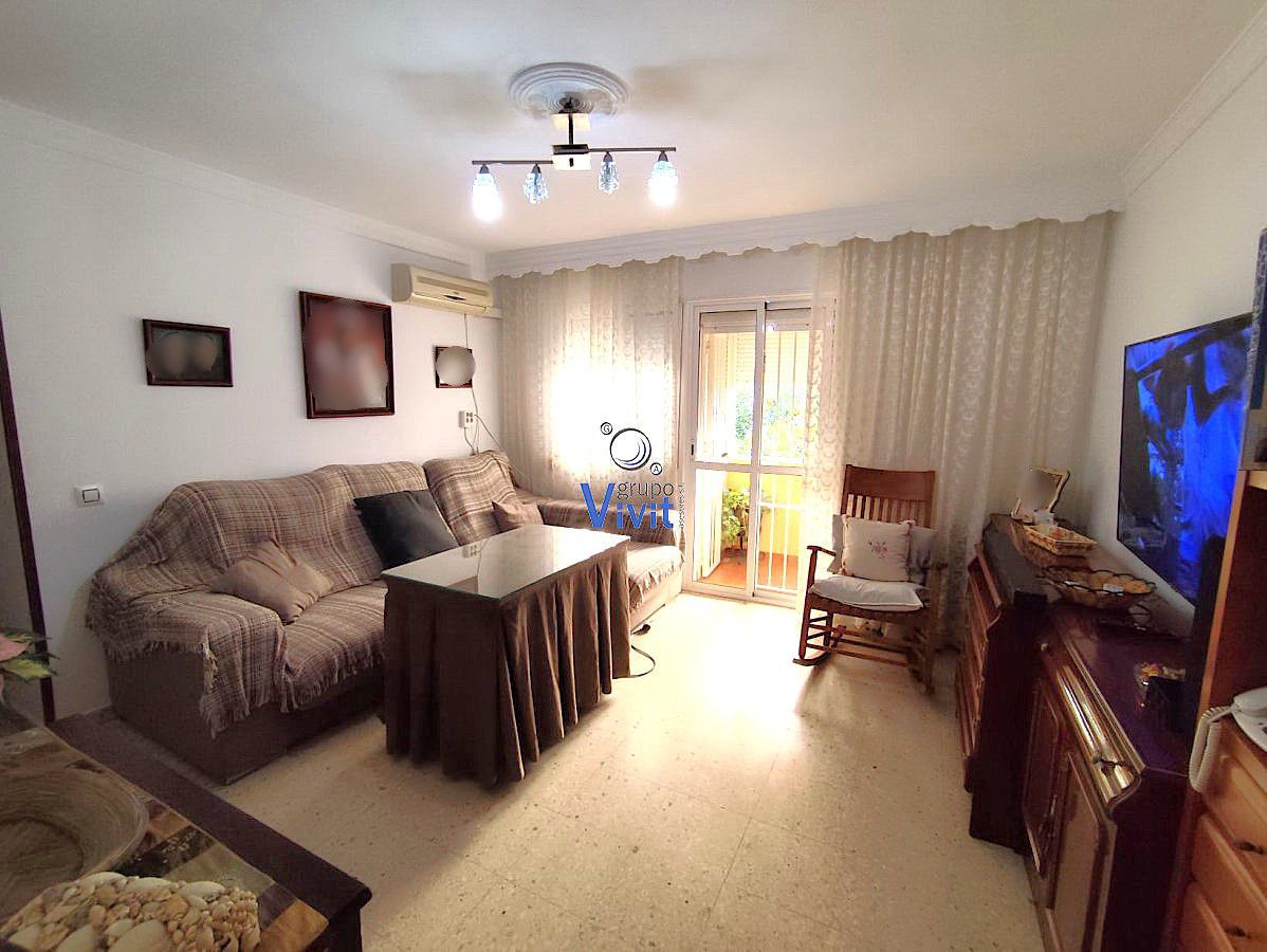 Sala d'estar de Pis en venda en Alcalá de Guadaira amb Terrassa i Traster