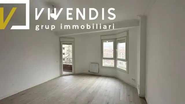 Piso con terraza en venta en Calle BALMES, imagen 9