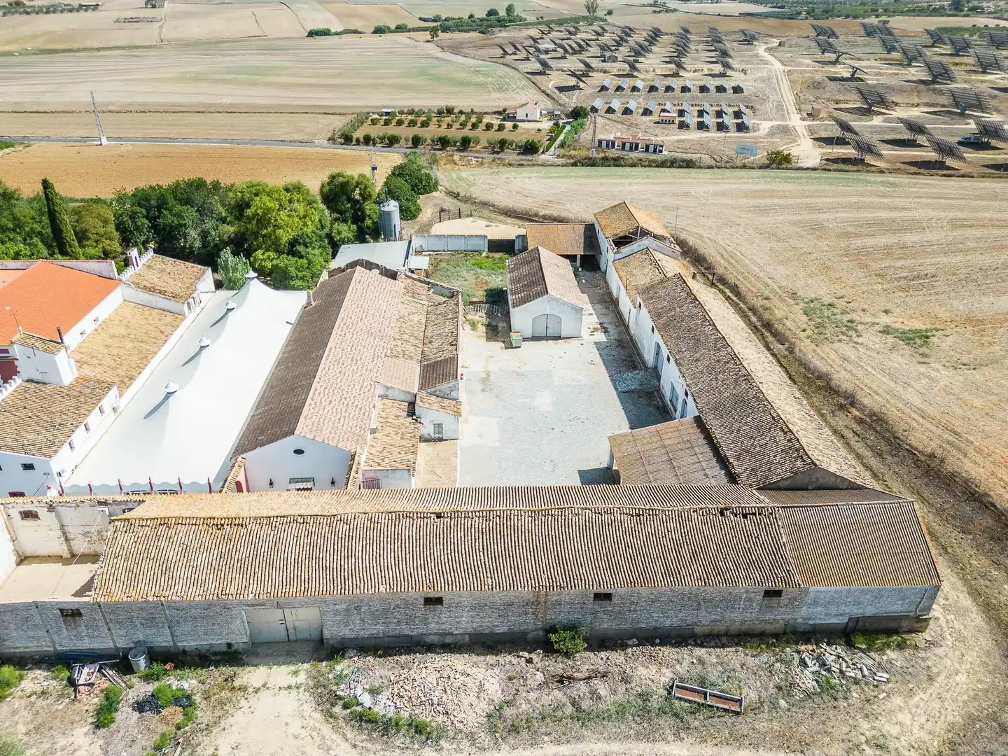 Außenansicht von Country house zum Verkauf in Villalba del Alcor mit Klimaanlage, Privatgarten und Abstellraum