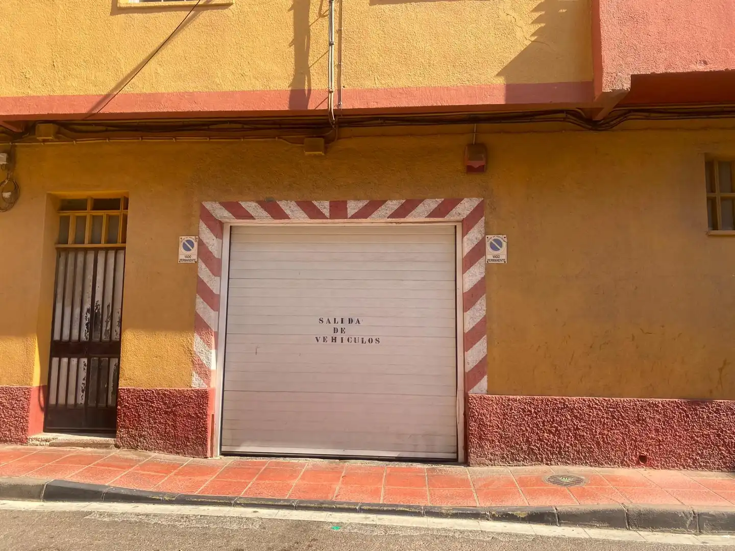 Vista exterior de Garatge en venda en Benahadux