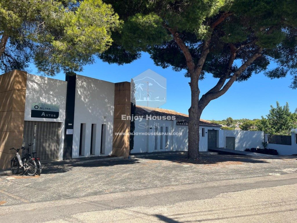 Vista exterior de Local de alquiler en Jávea / Xàbia