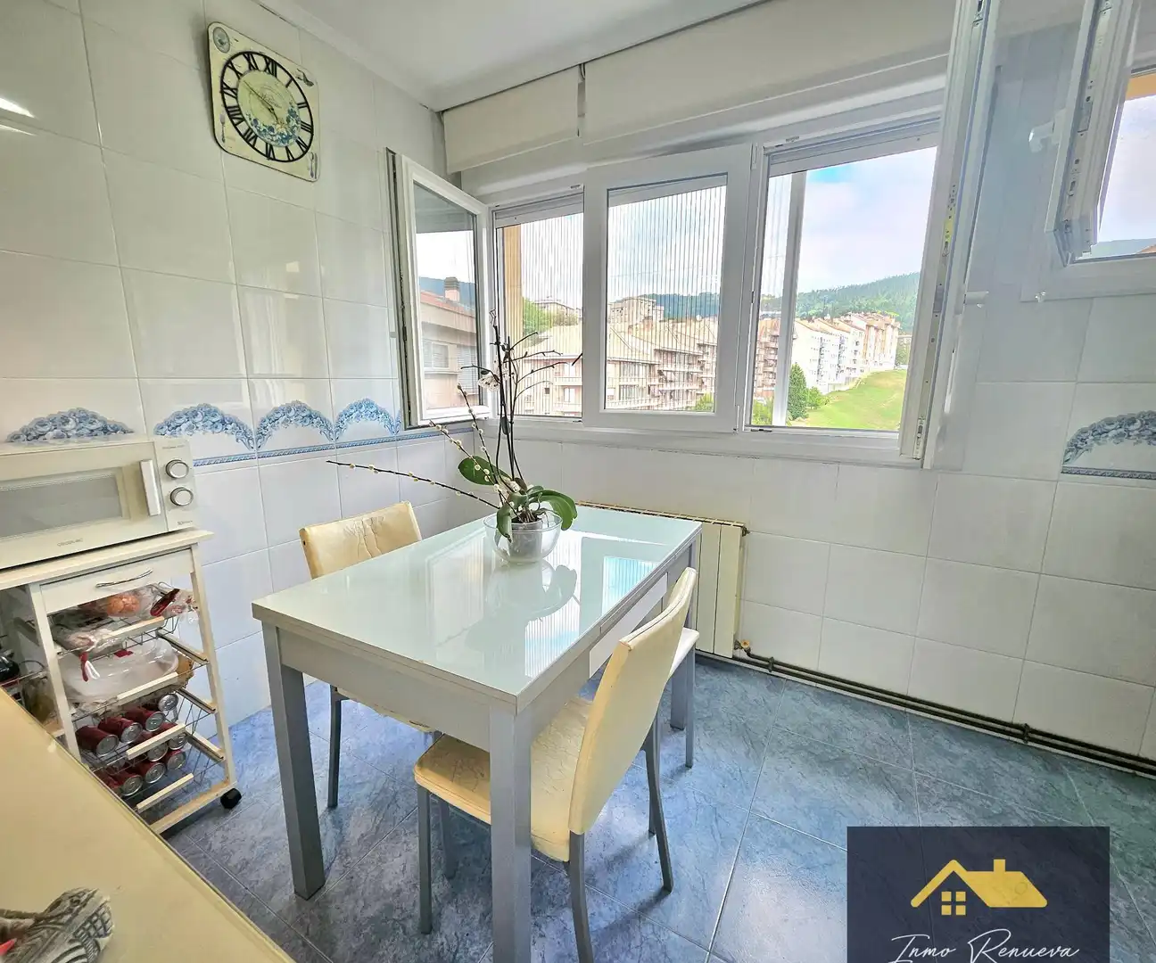 Dining room of Flat for sale in Etxebarri, Bizkaia