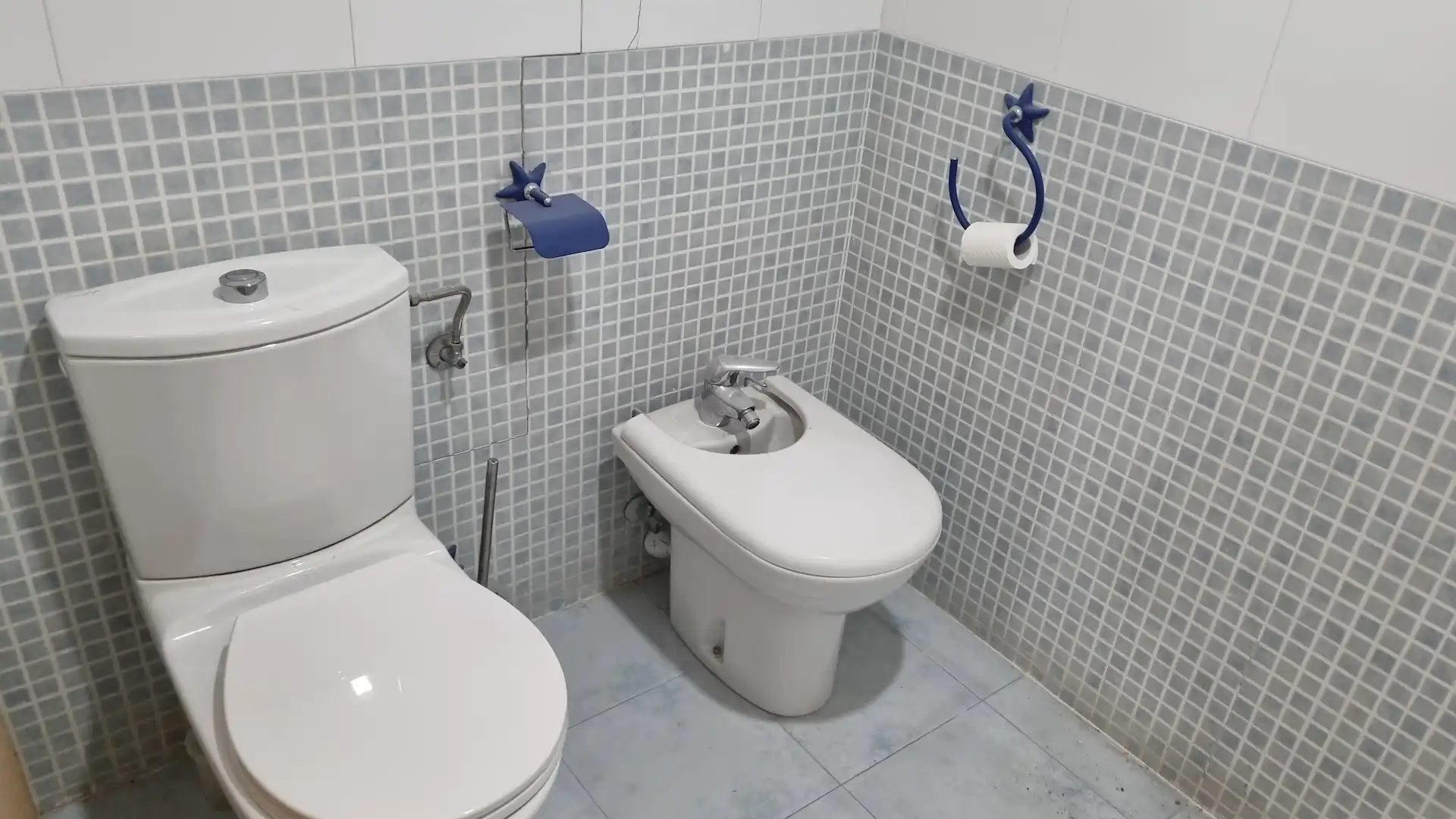 Bathroom of Flat for sale in Zaragoza  with Terrace