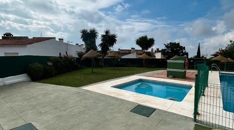 Foto 2 de Casa adosada en venda a Avenida Atabal, 11, Los Almendros - El Limonero - El Tomillar, Málaga