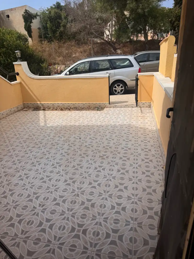 Reihenhaus mit Pool zum Verkauf in Carretera de Villamartín 51, imagen 3
