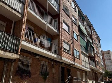 Flat with lift for sale in Calle de la Virgen de la Soledad