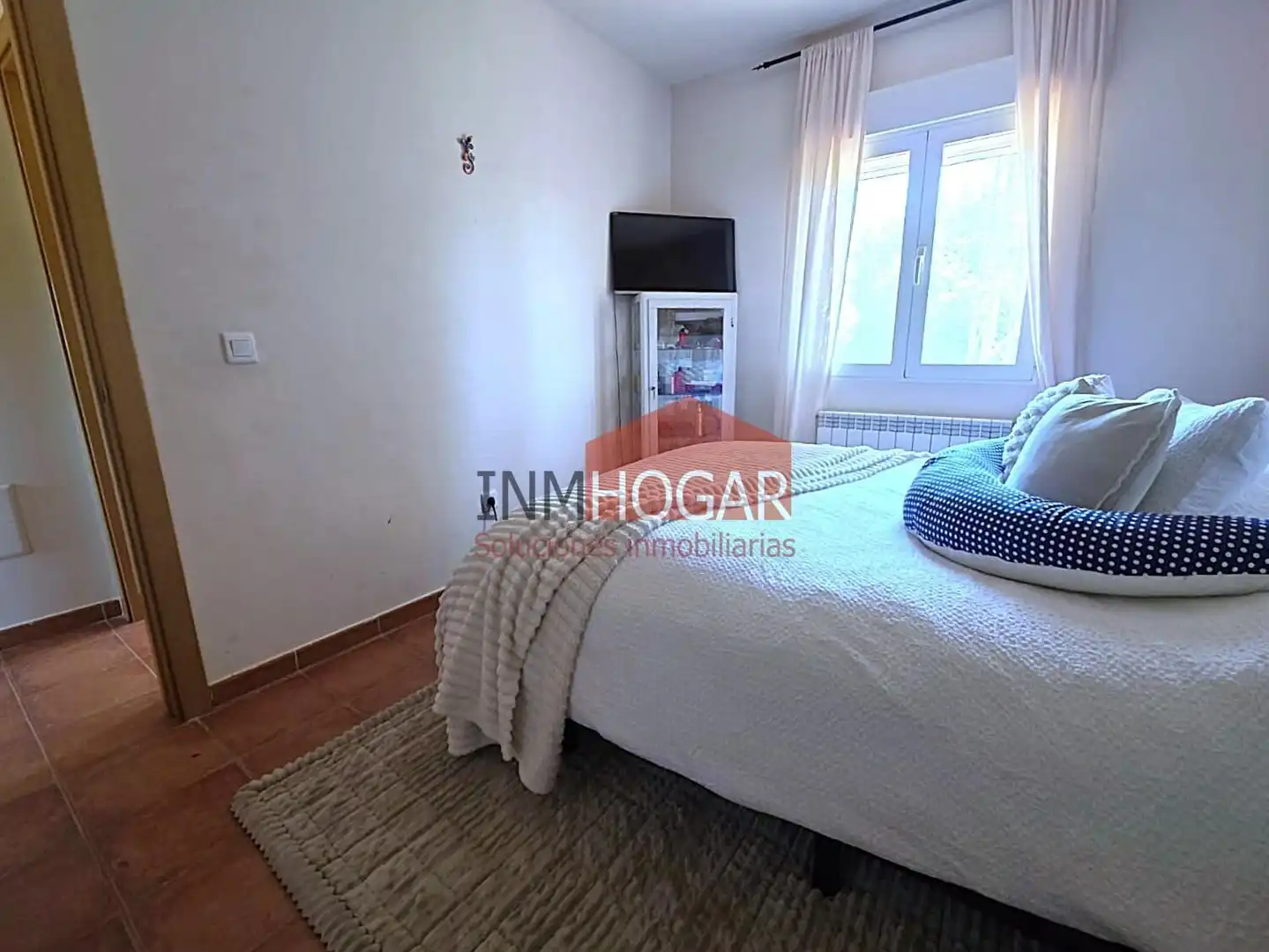 Dormitori de Casa adosada en venda en Mediana de Voltoya amb Calefacció, Jardí privat i Piscina