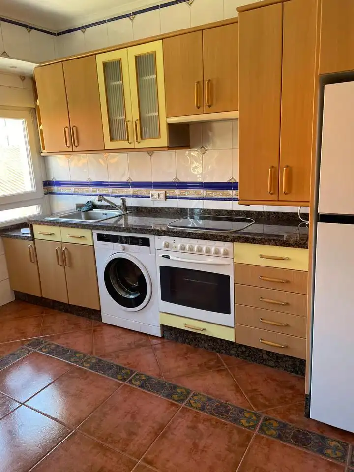 Kitchen of Flat for rent in Gijón   with Heating and Furnished