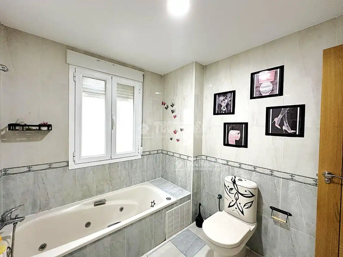 Piso con terraza en venta en C. Hornillos, imagen 25