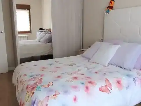 Dormitori de Pis en venda en Degaña amb Parquet i Moblat