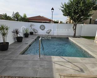 Piscina de Casa o xalet en venda en El Puerto de Santa María amb Aire condicionat, Jardí privat i Terrassa